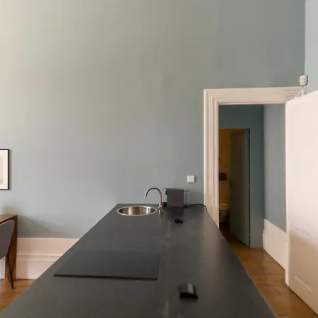 Apartment Adorable In Great Area