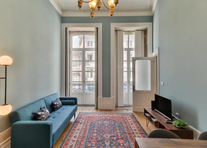 Adorable In Great Area Apartment *