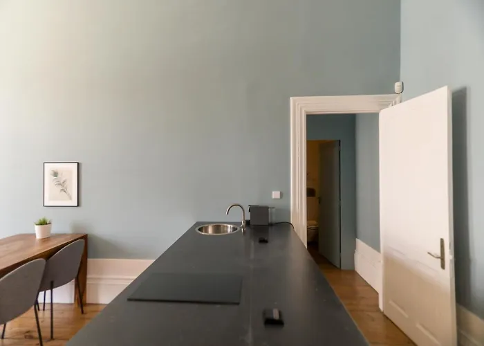 Apartment Adorable In Great Area